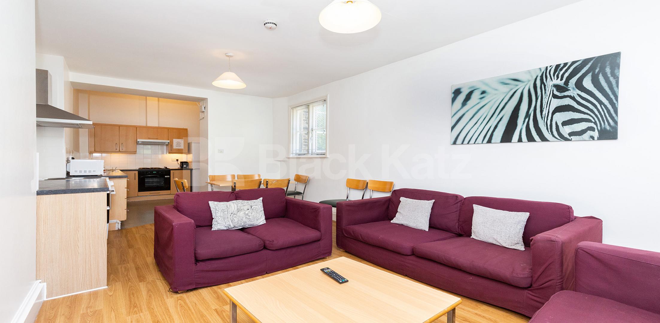 			NEW INSTRUCTION!, 3 Bedroom, 1 bath, 1 reception Flat			 Bedford Place, BLOOMSBURY